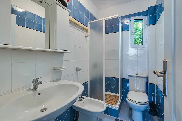 Villa with 3 Separate Apartments – Ideal Investment Opportunity for a Mini-Hotel — photo 62